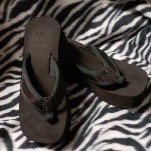 Reef platform flip flops